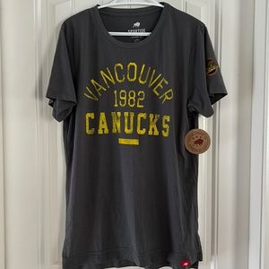 Vancouver Canucks tshirt brand new with tag